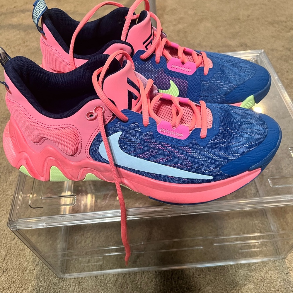 giannis immortality 2 pink